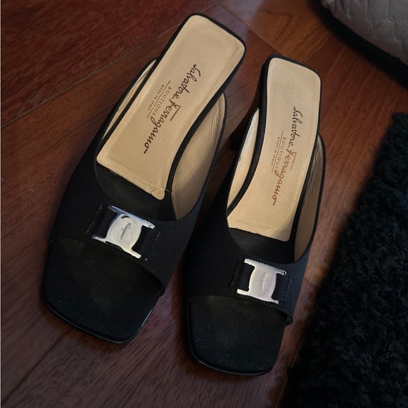 Salvatore Ferragamo Heels - Picture 2 of 11